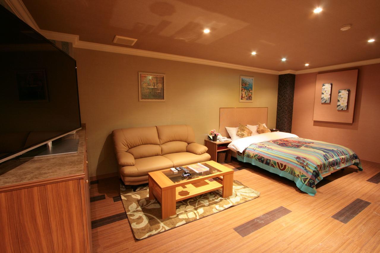 Sari Seki Inter (Adults Only) Hotell Kameyama Eksteriør bilde