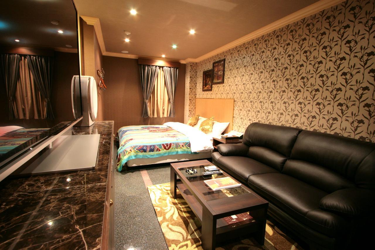 Sari Seki Inter (Adults Only) Hotell Kameyama Eksteriør bilde
