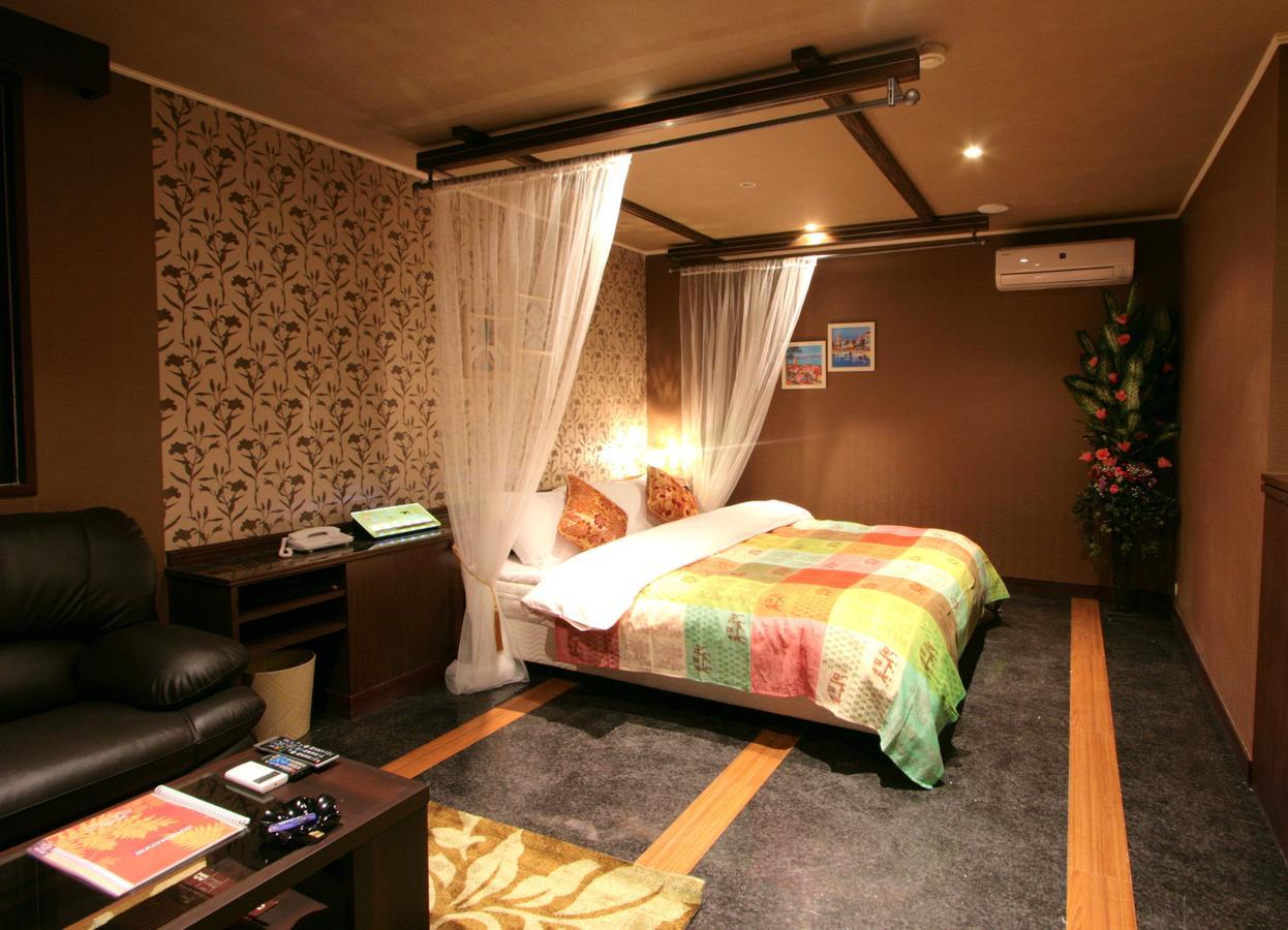 Sari Seki Inter (Adults Only) Hotell Kameyama Eksteriør bilde